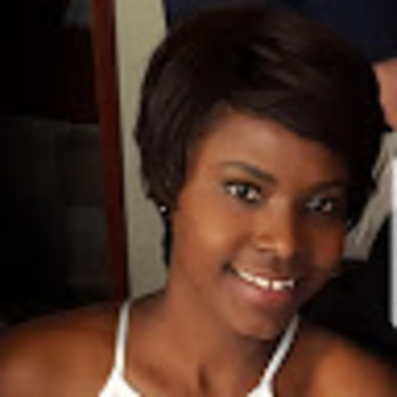 Meet your Posher, Rennea - Picture 1 of 1